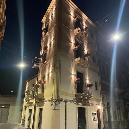 Vicolo San Gaetano -Luxury Rooms- كاتانيا المظهر الخارجي الصورة