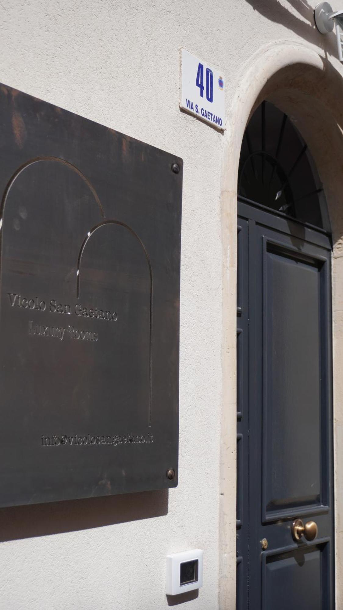 Vicolo San Gaetano -Luxury Rooms- كاتانيا المظهر الخارجي الصورة