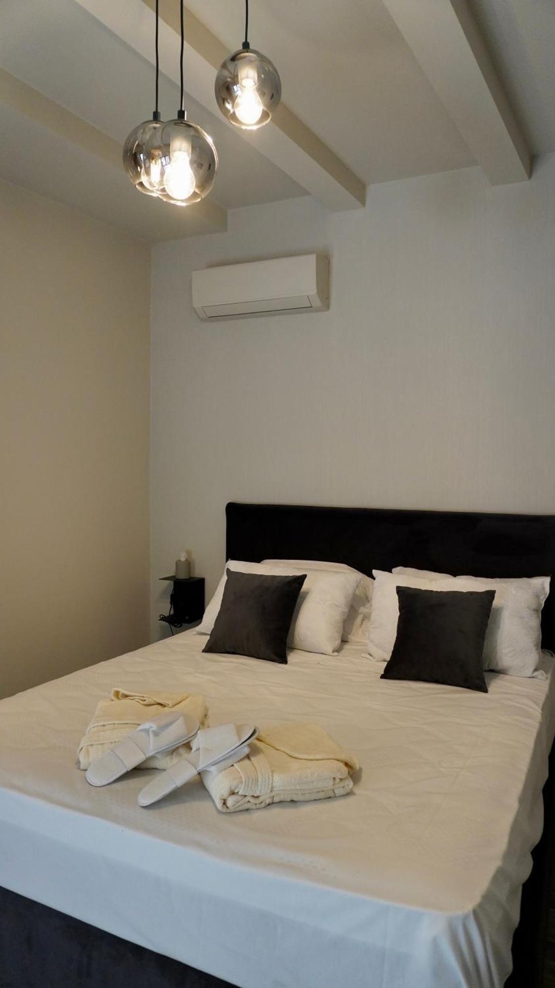 Vicolo San Gaetano -Luxury Rooms- كاتانيا المظهر الخارجي الصورة